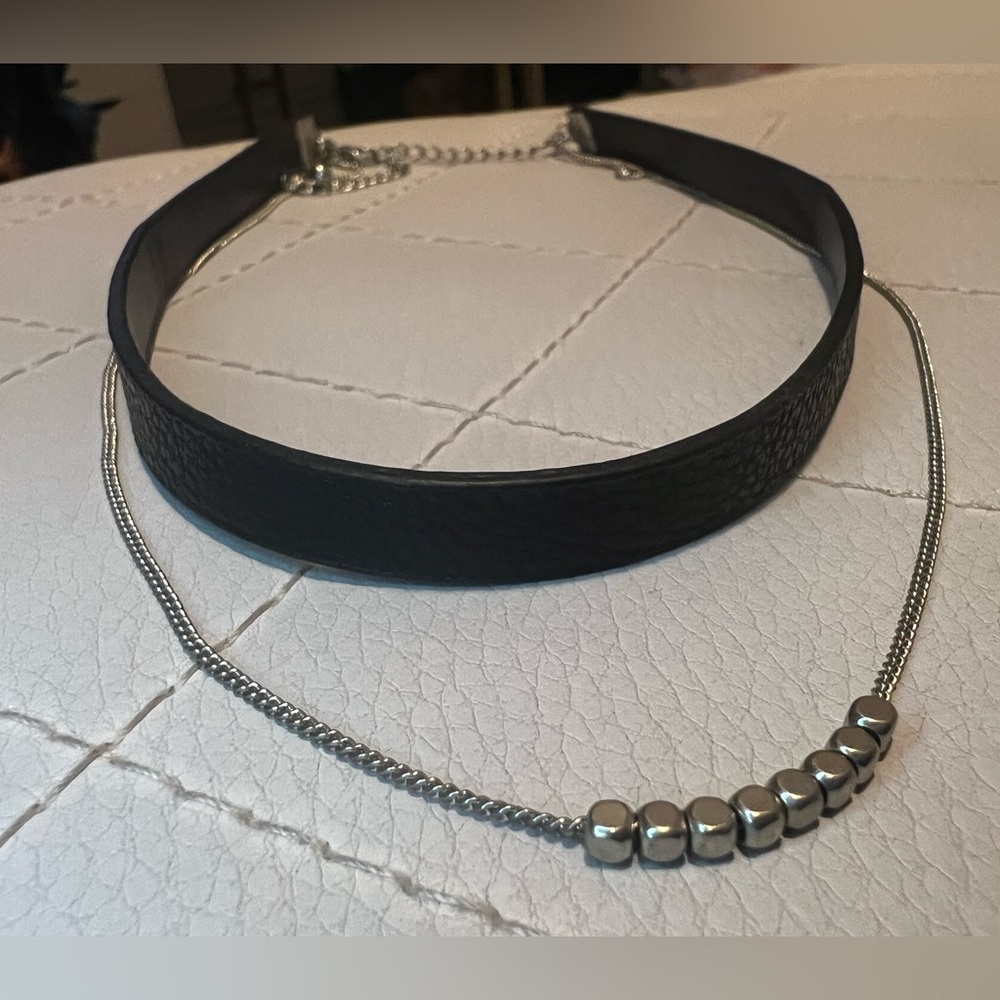 One Layered Choker